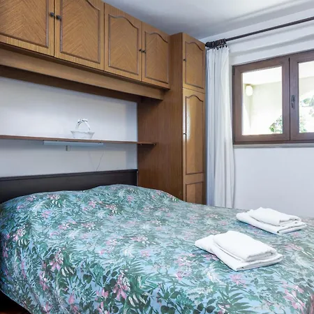With Parking Space Stinjan, - 7368 Appartamento Pola
